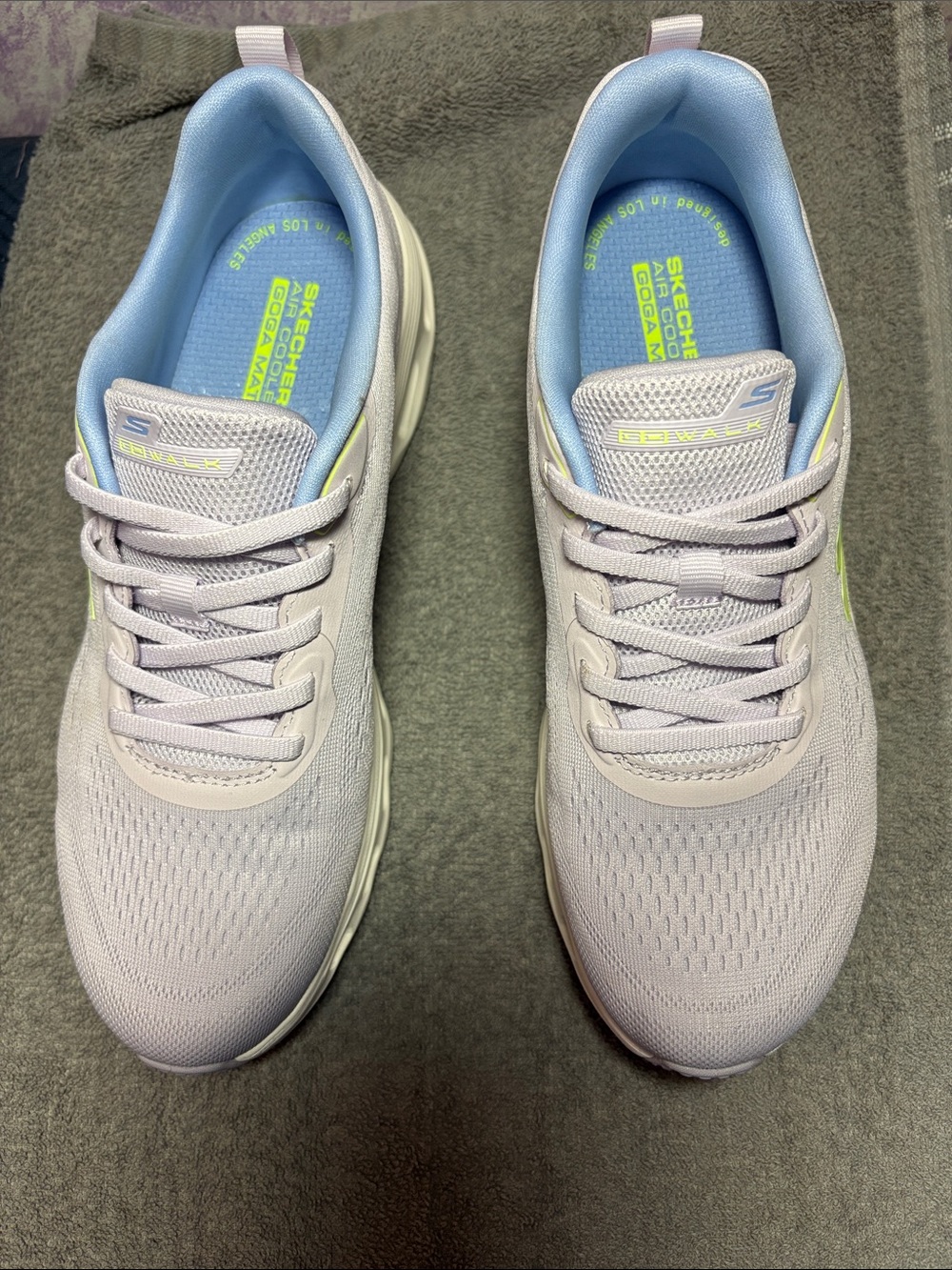 Skechers Women's Lavender Go Walk Glide Step Sneakers. Never Worn